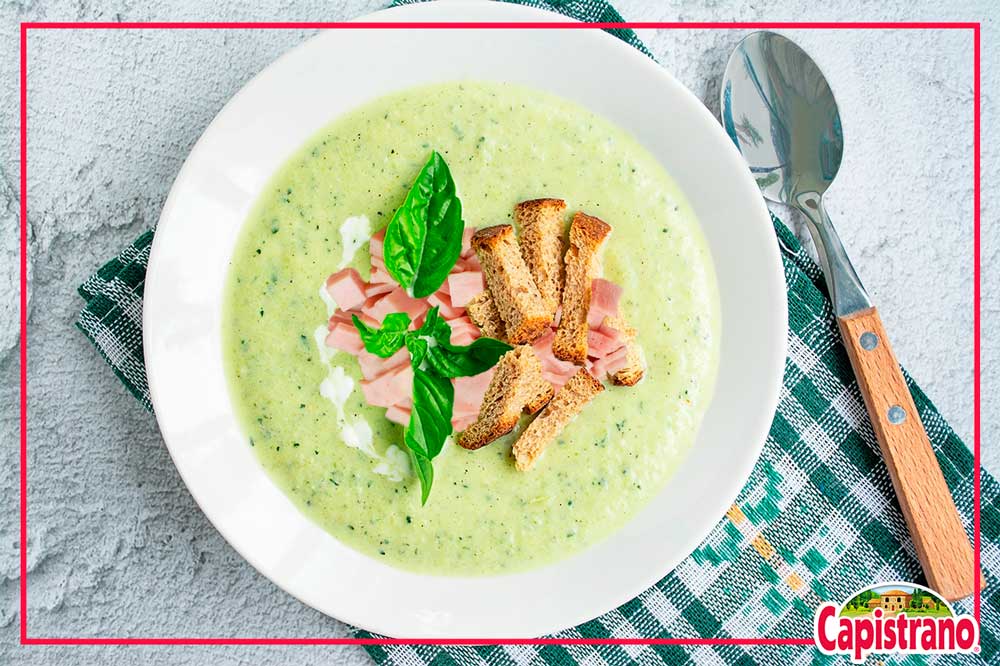 And what better to warm up than a delicious spinach cream with protein that will be that ideal detail to enjoy this dish even more and that your body will appreciate that it is the Capistrano ham par excellence, that is why today we will teach you how to make it.